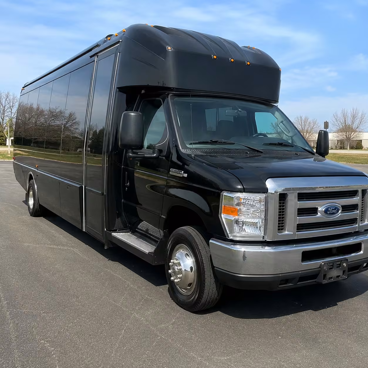 25 passenger party bus